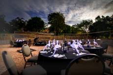 Umbhaba Eco Lodge - Boma Dinner